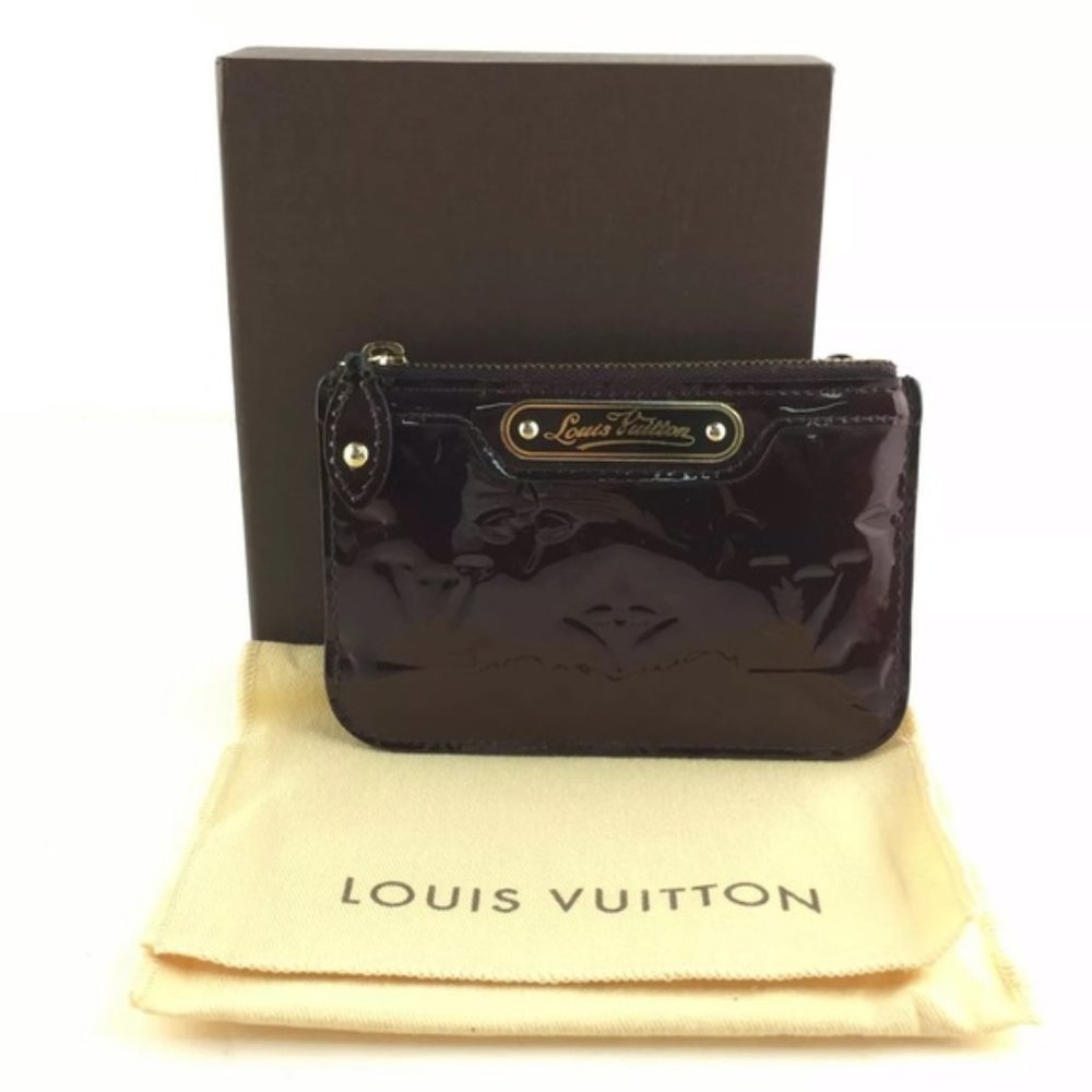 authentic Louis Vuitton key card holder